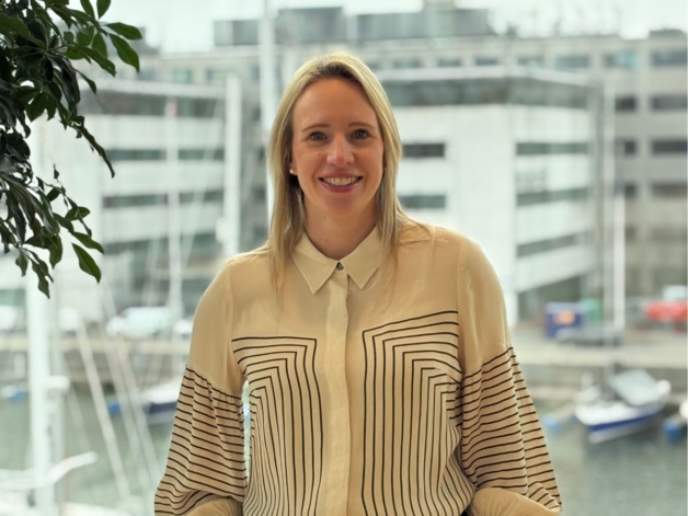 Porträttbild på Amy Chapman, Country Manager Nordics NIVEA Nordic & Sverige.