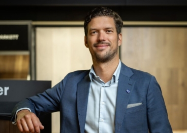 partner henrik abraham